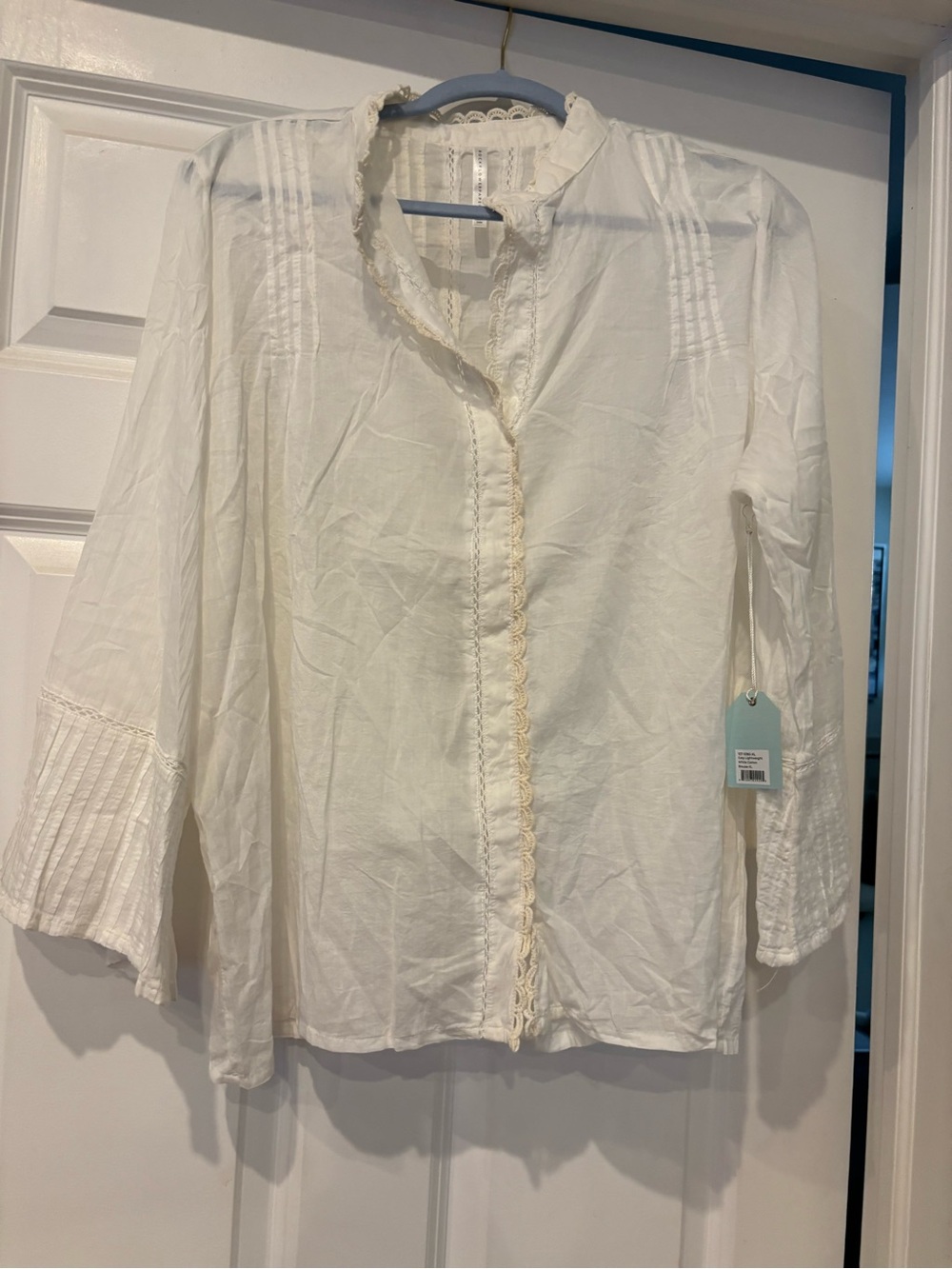 Women’s Cream Lace-Trim Button Front Blouse